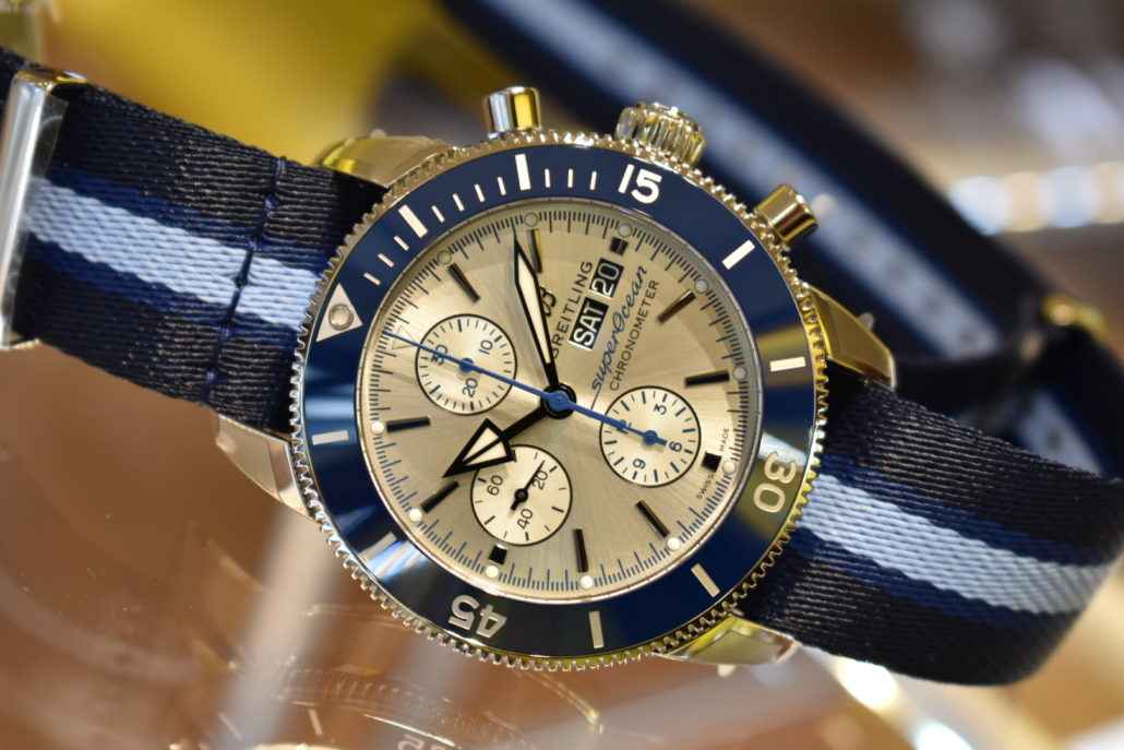 Breitling オーシャンコンサバンシーとの記念モデル Hf Age